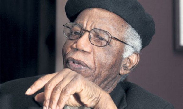 Chinua-Achebe-006