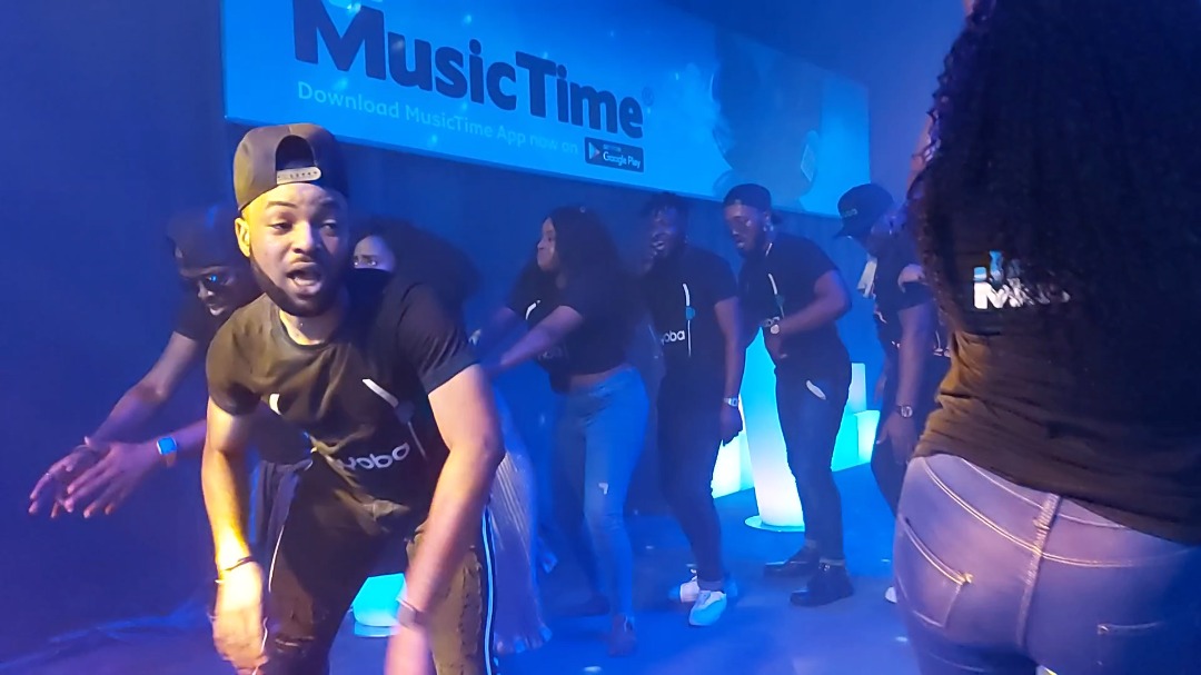 Y'ello Star Contestants At MTN Y'ello Star Party With DJ Kaywise