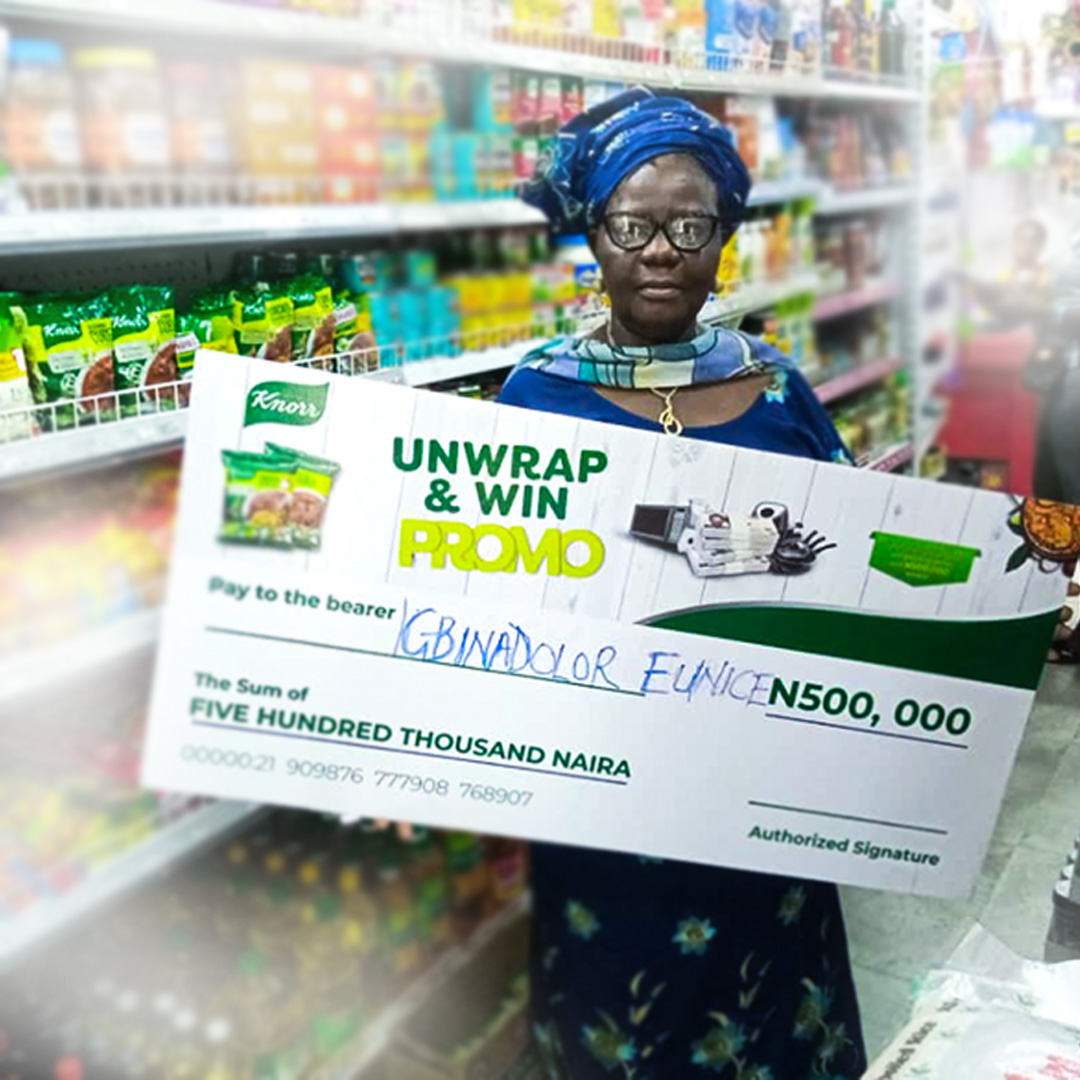 Eunice at the Knorr Unwrap and Win Promo