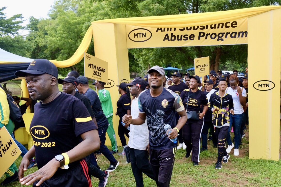 Hundreds of Nigerian Youths Troop Out to Walk Against Substance Abuse