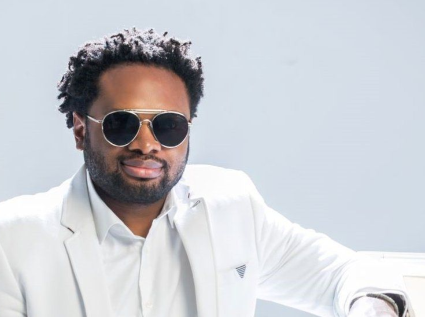 Cobhams Asuquo, Naija No Dey Carry Last